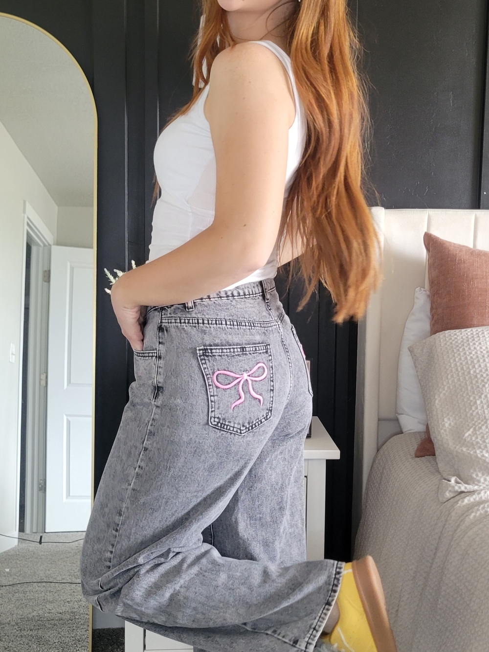 Gray High-Waist Wide Leg Jeans with Pink Bow Detail